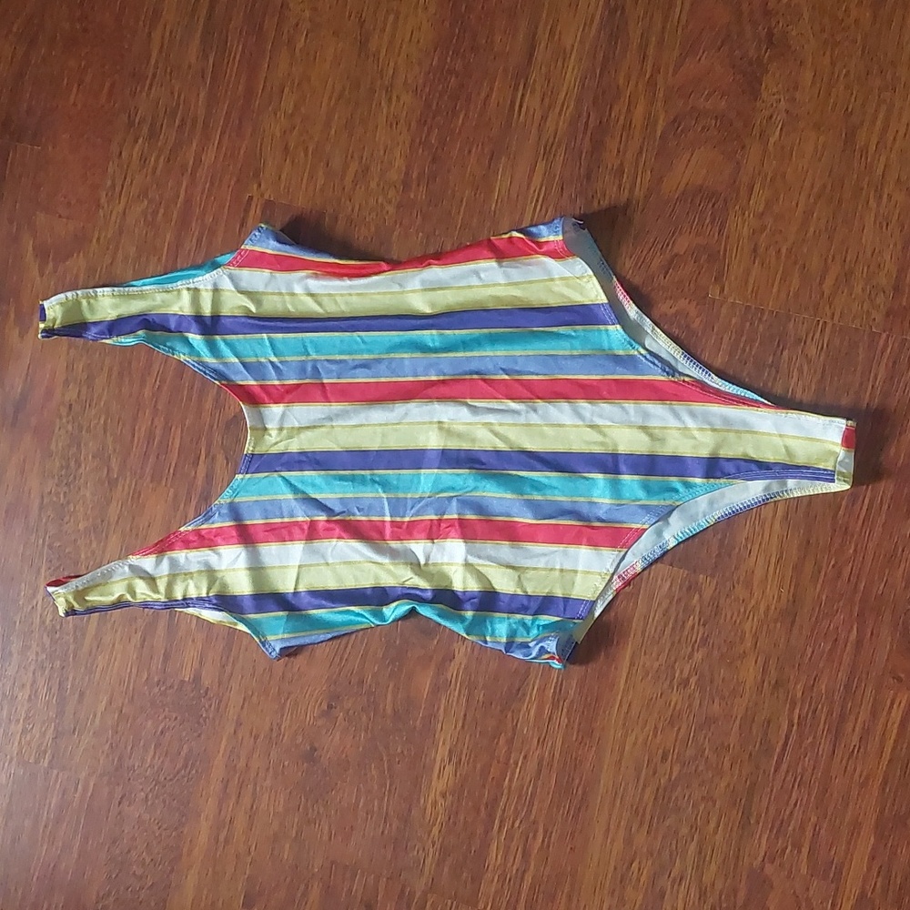 Backless bathing suit